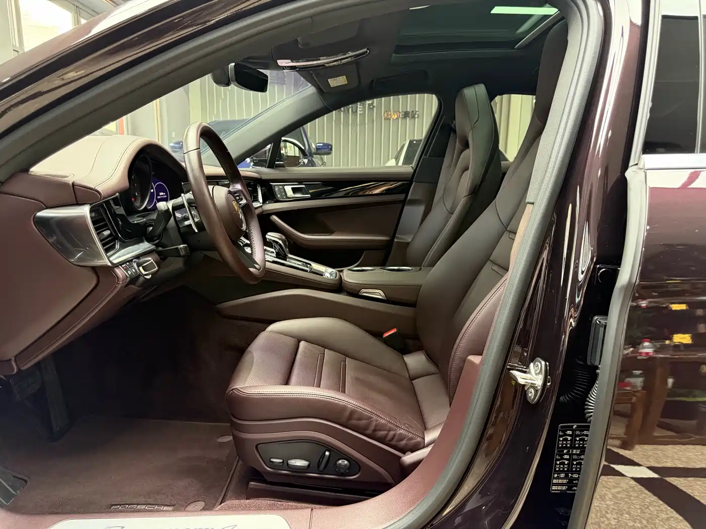 Porsche Panamera 2022 Panamera 4 Executive Long Wheelbase 2.9T фото 15