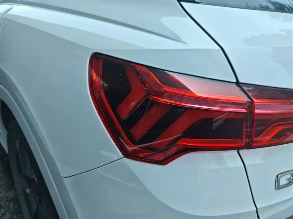 Audi Q3 2022 35 TFSI Fashion Dynamic фото 11