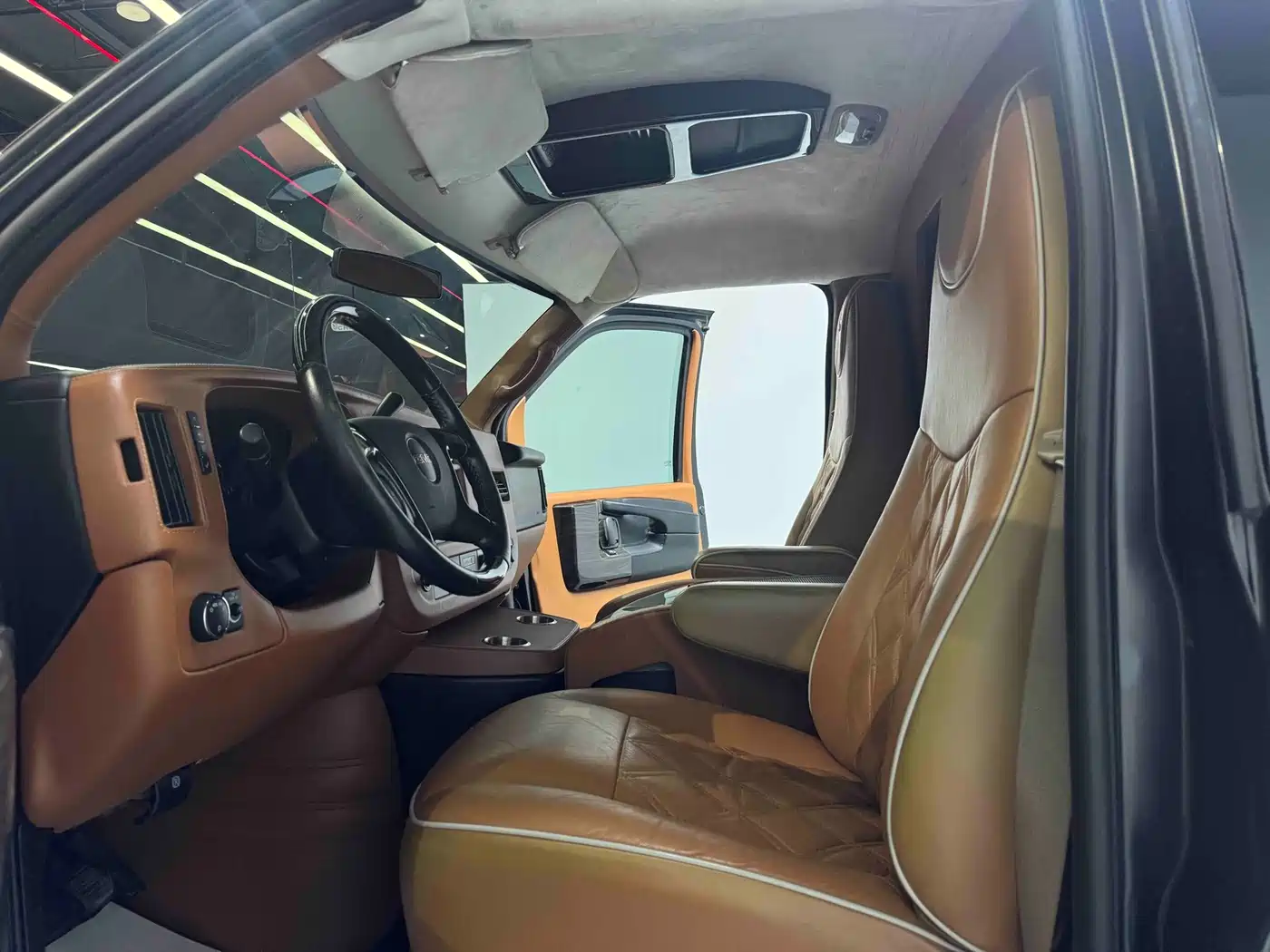 GMC Savana 2014 2014 5.3L Leader Edition