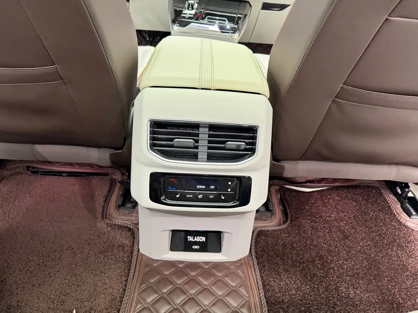 Volkswagen Talagon 2022 380TSI 4WD Flagship Victory Edition 6-seater фото 15