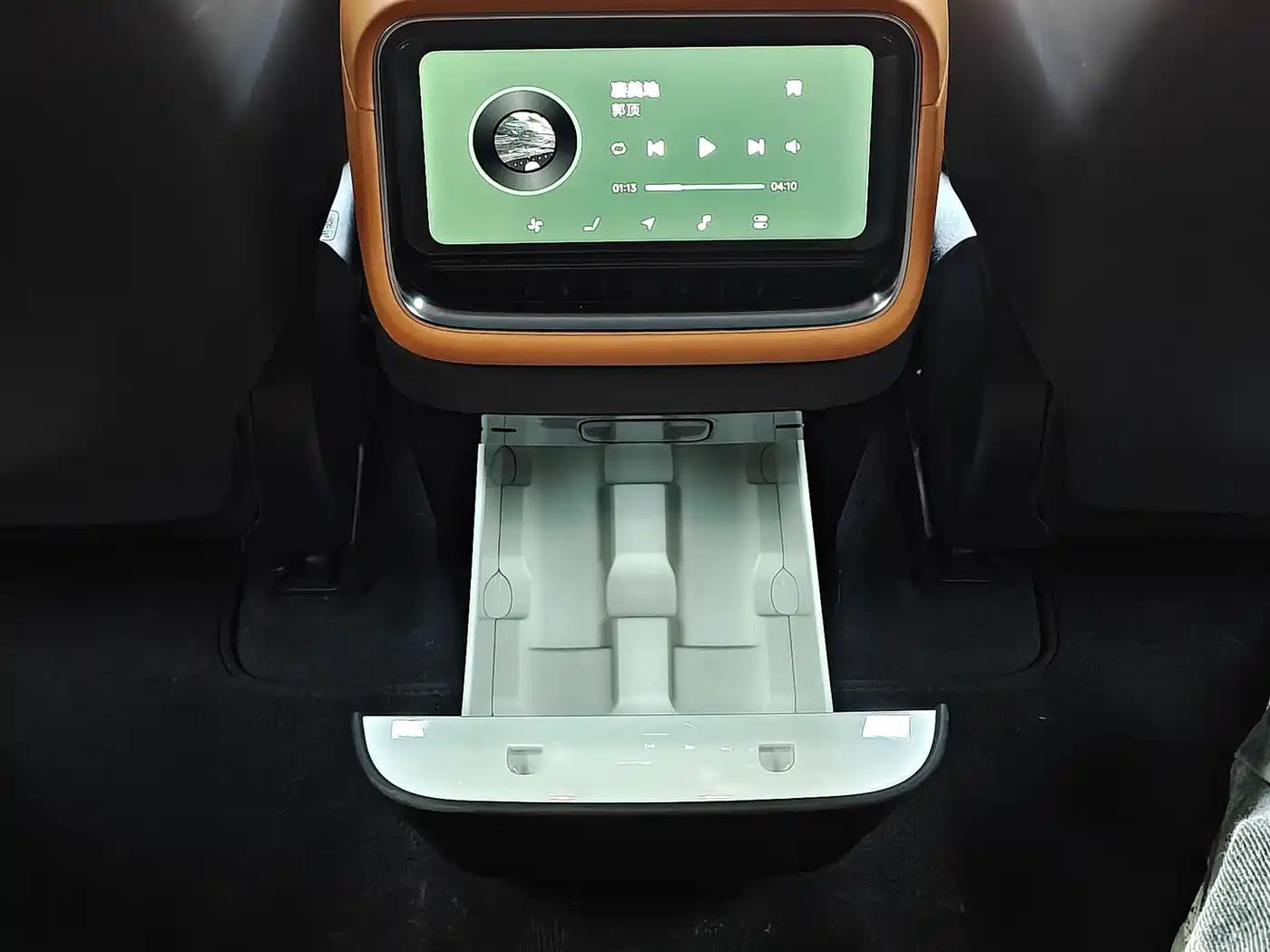 Xiaomi Auto Xiaomi YU7 2025 Ultra Long Range High Performance AWD Max Edition фото 9