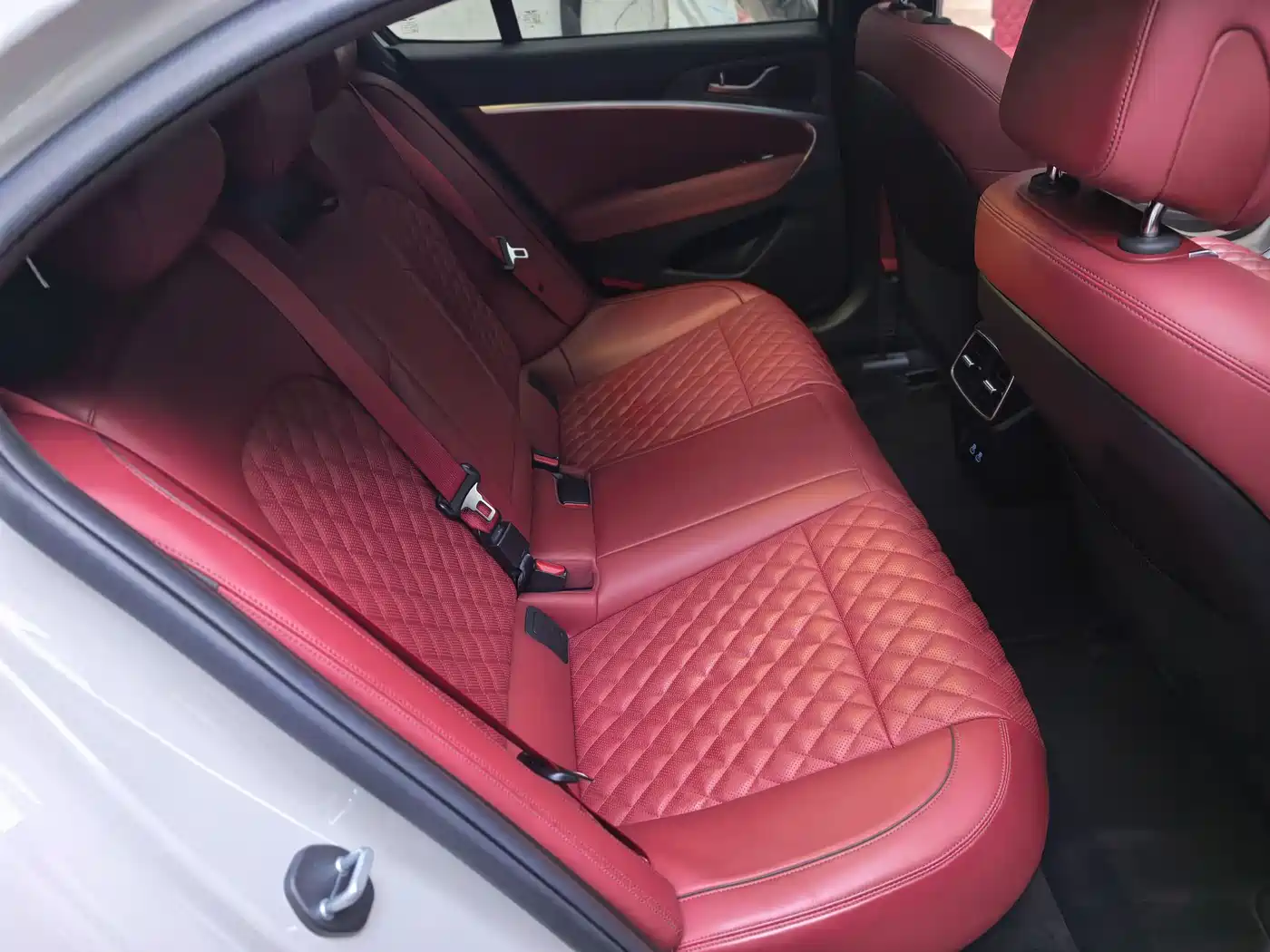 Genesis G70 2024 2.0T Hunter Edition RWD Flagship Shooting Brake фото 14