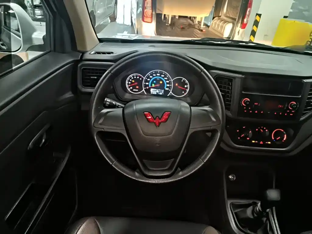 Wuling Motors Wuling Hongguang V 2024 2022 1.5L Power Enjoy Edition Electric Power Steering LAR