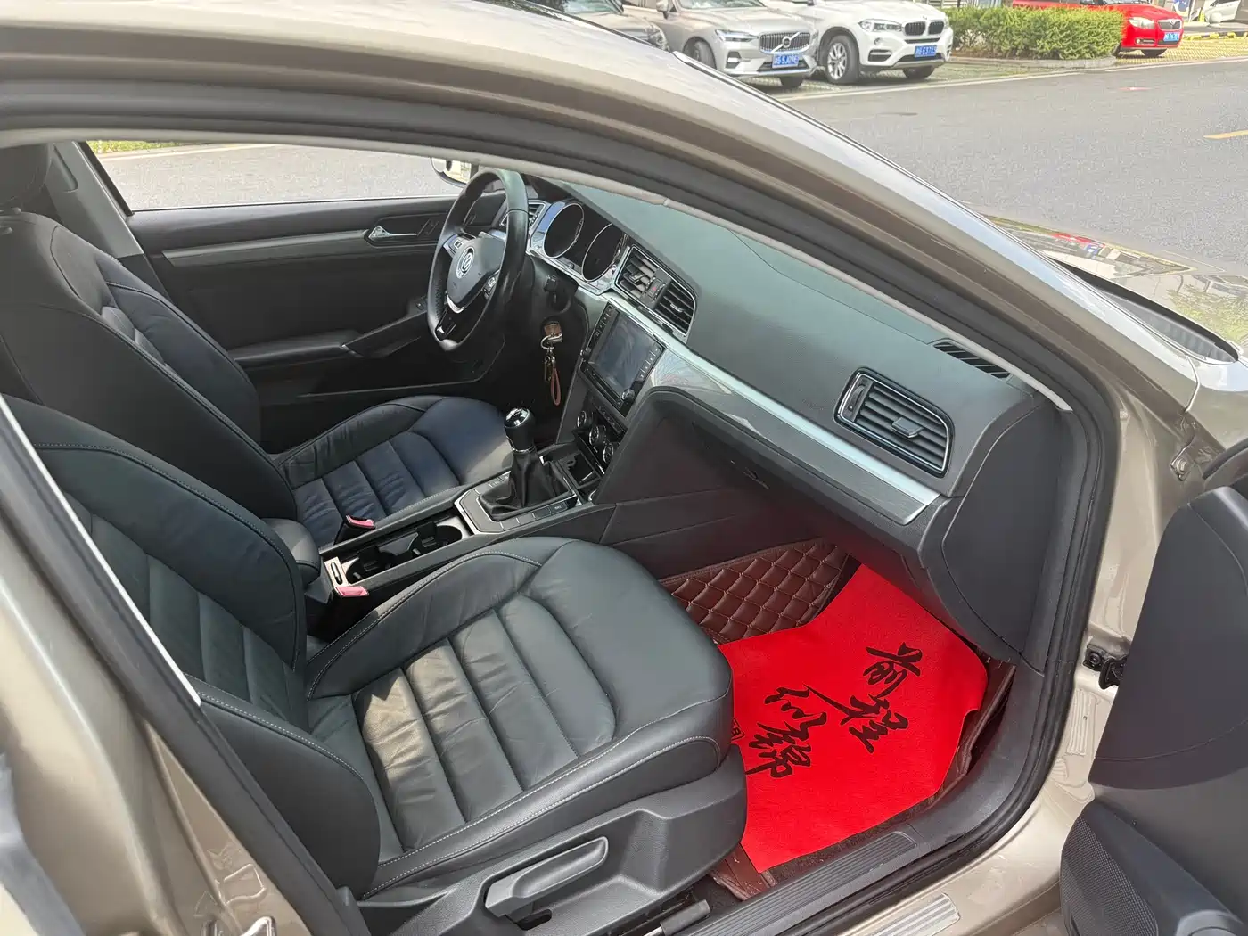 Volkswagen Lamando 2015 230TSI Manual Style Edition фото 11