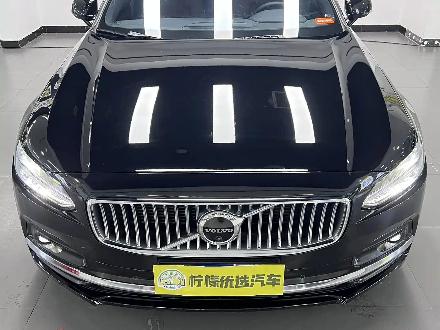 Фото 8 - Volvo S90