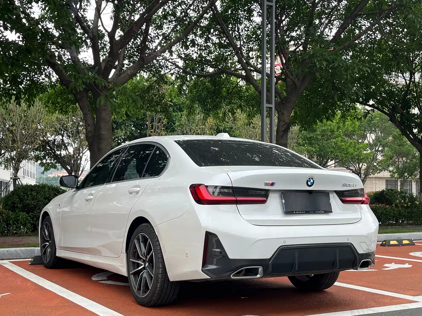 BMW 3 Series 2023 325Li M Sport Package фото 7