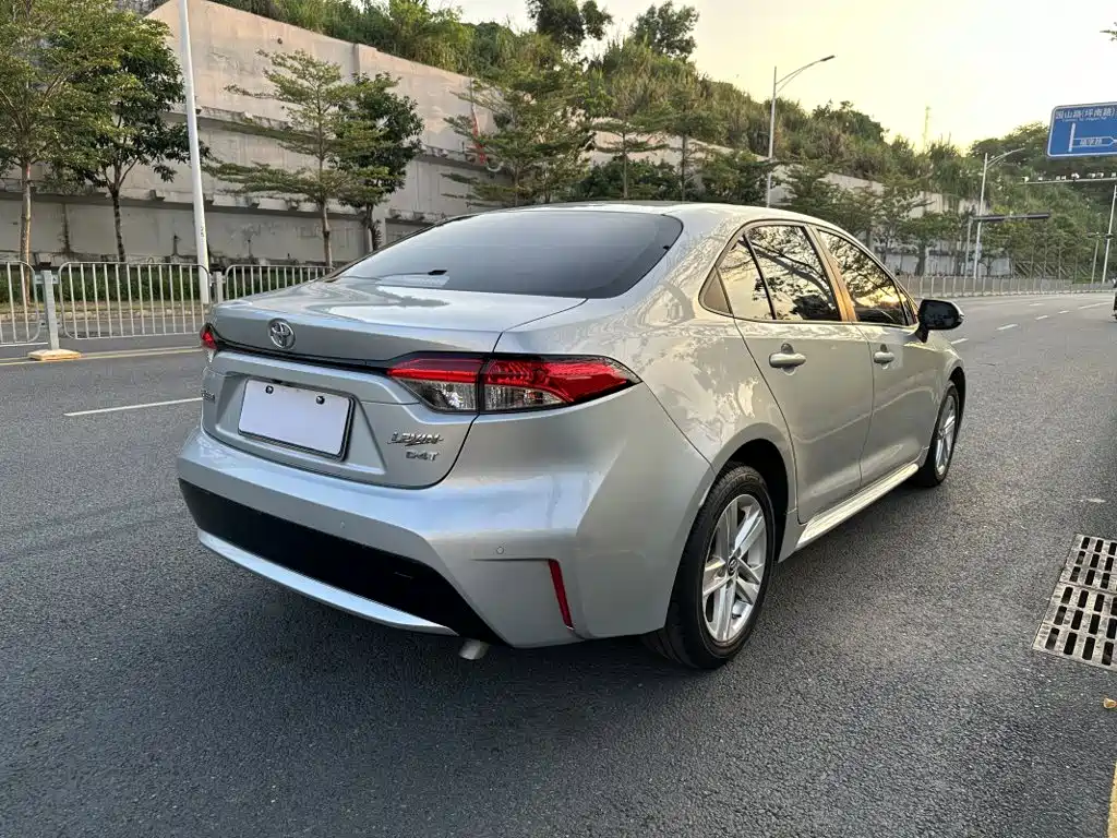 صورة 6 - Toyota Levin
