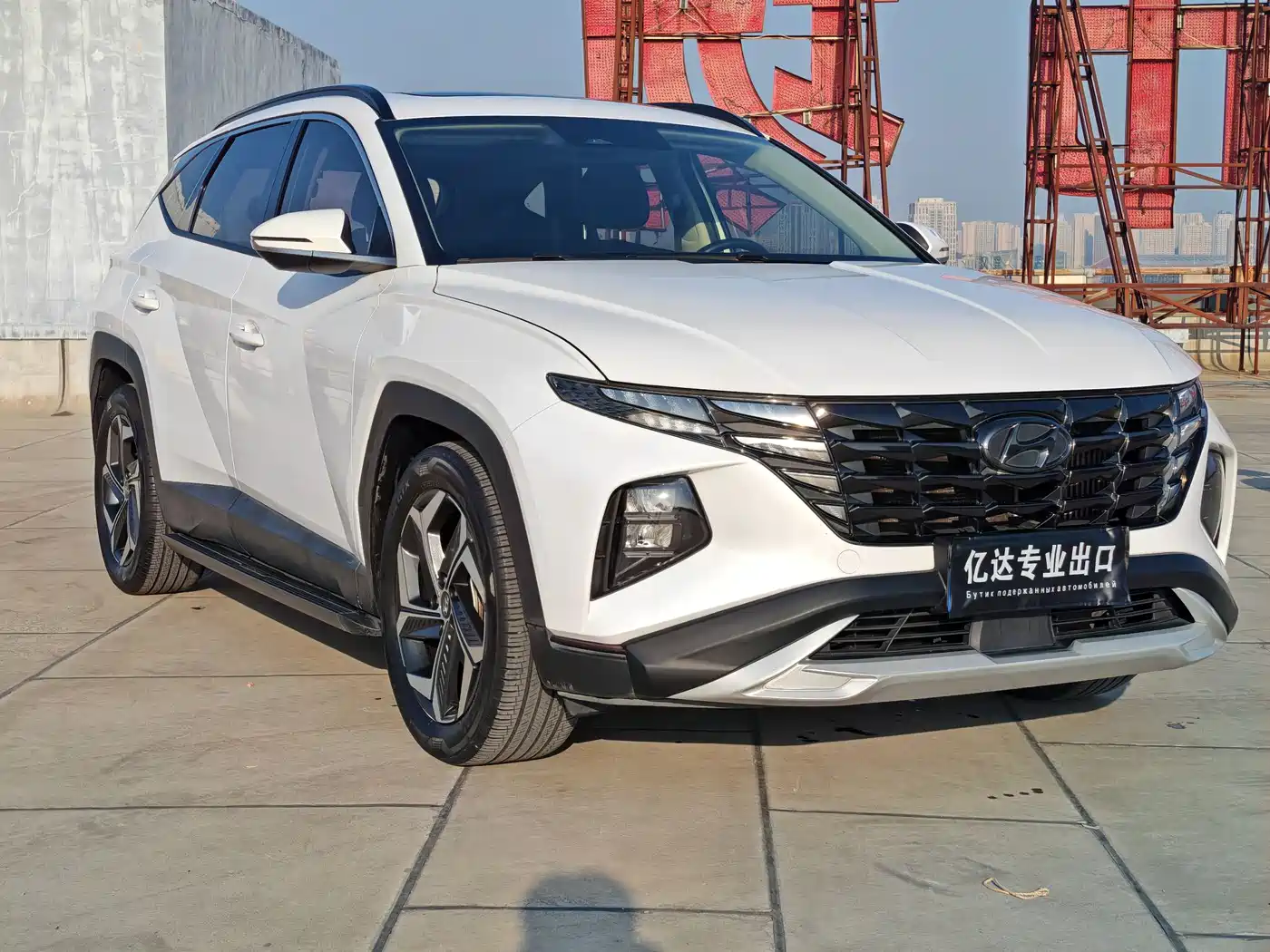 Hyundai Tucson 2021 Tucson L 1.5T DCT LUX Premium фото 3