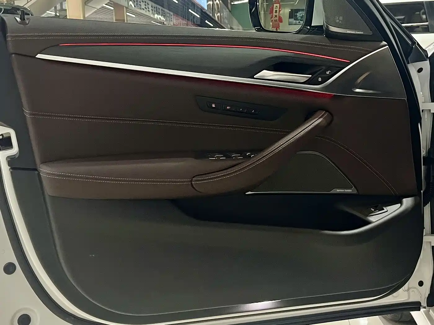 BMW 5 Series 2022 530Li Exclusive M Sport Package фото 9
