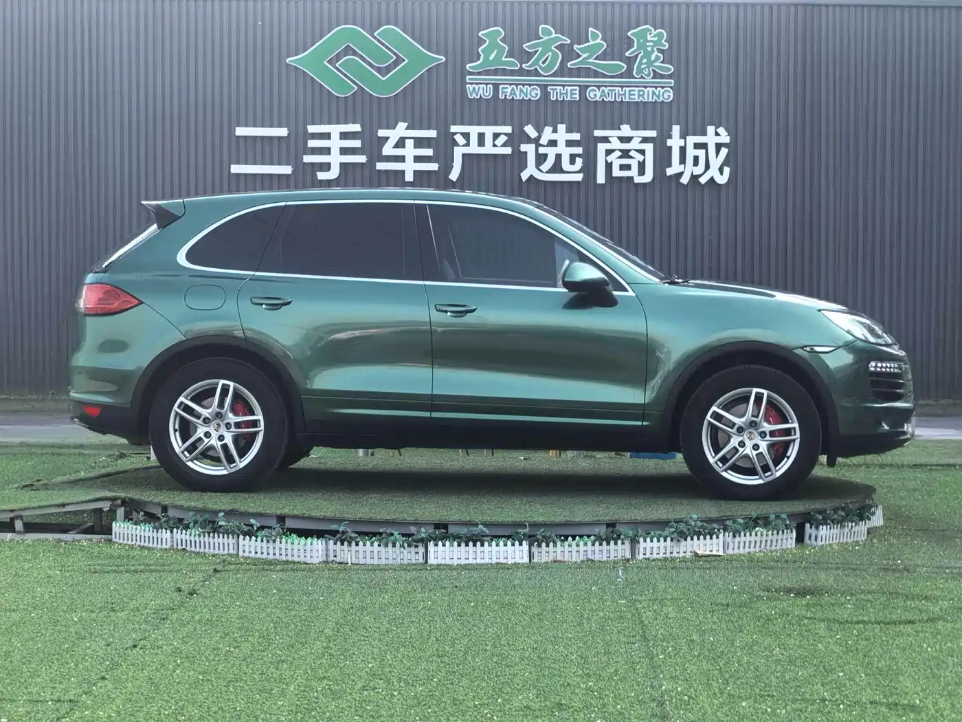 Porsche Cayenne 2011 Cayenne 3.0T фото 4