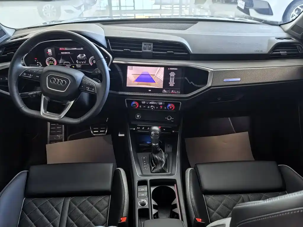 Audi Q3 2025 2025 quattro 45th Anniversary Edition 40TFSI Fashion Dynamic