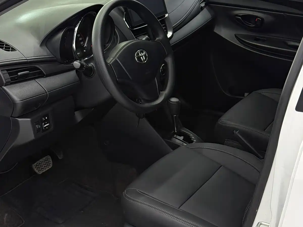 Toyota YARiS L Zhi Xuan 2022 Zhi Xuan X 1.5L CVT Luxury PLUS Edition фото 7