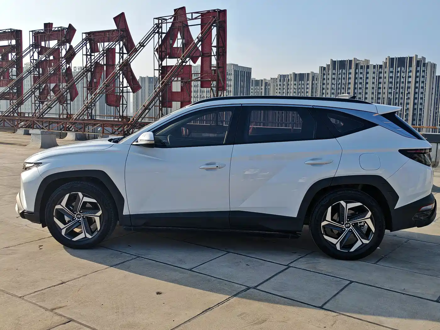 Hyundai Tucson 2021 Tucson L 1.5T DCT LUX Premium фото 8