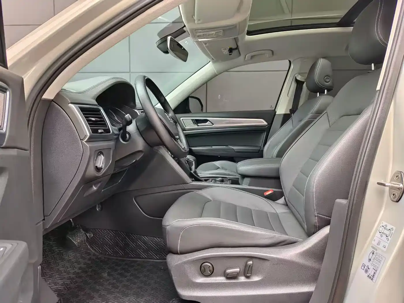 Volkswagen Teramont 2017 380TSI 4WD Luxury Edition фото 6