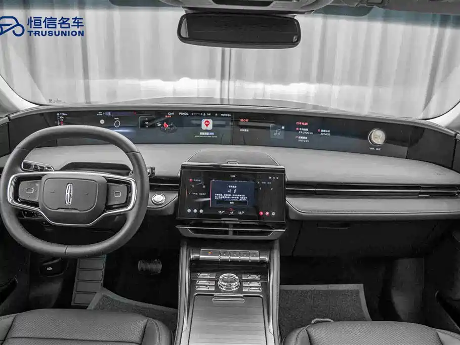 LINCOLN NAVIGATOR