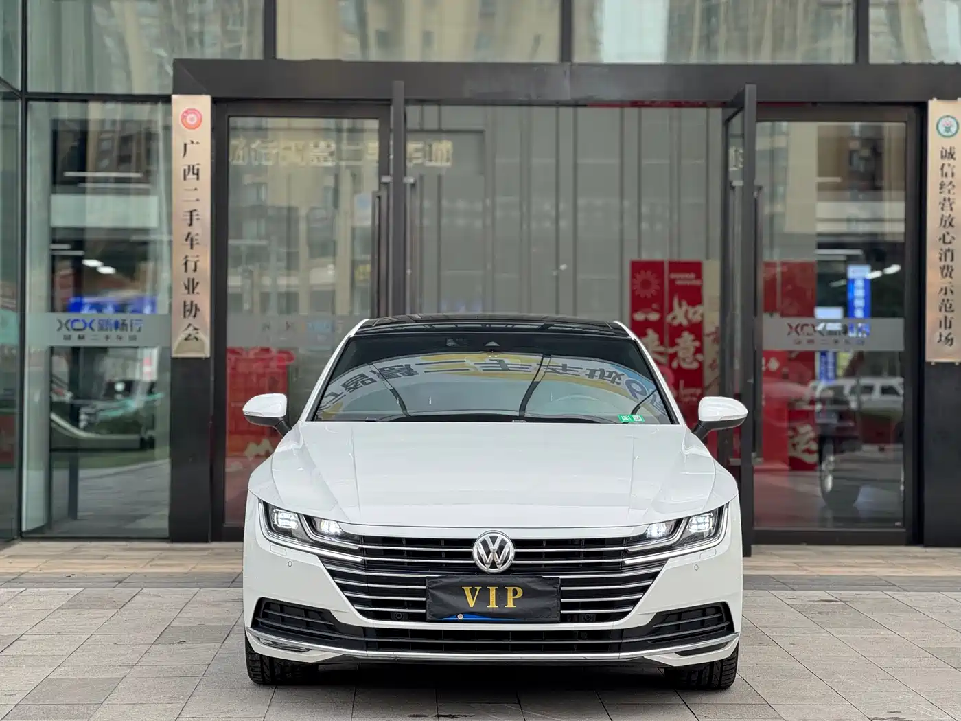 Volkswagen FAW-Volkswagen CC 2019 330TSI Charm Edition China VI фото 2