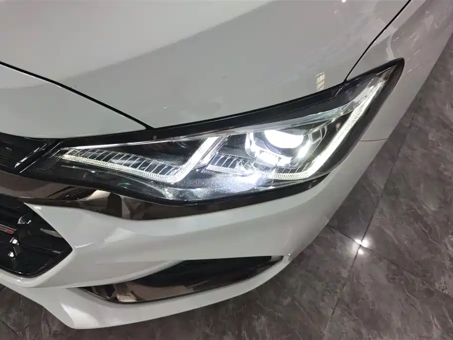 Chevrolet Monza 2020 Mild Hybrid RS 330T Automatic Smooth Edition фото 5