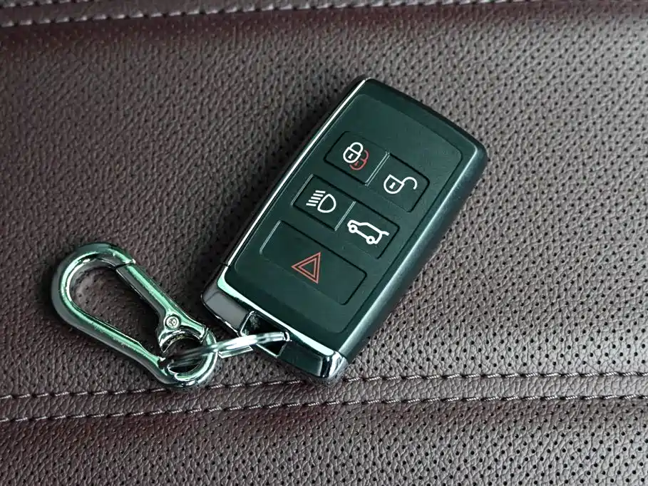 Land Rover Range Rover Evoque 2024 Range Rover Evoque L 249PS Light Master Edition фото 34