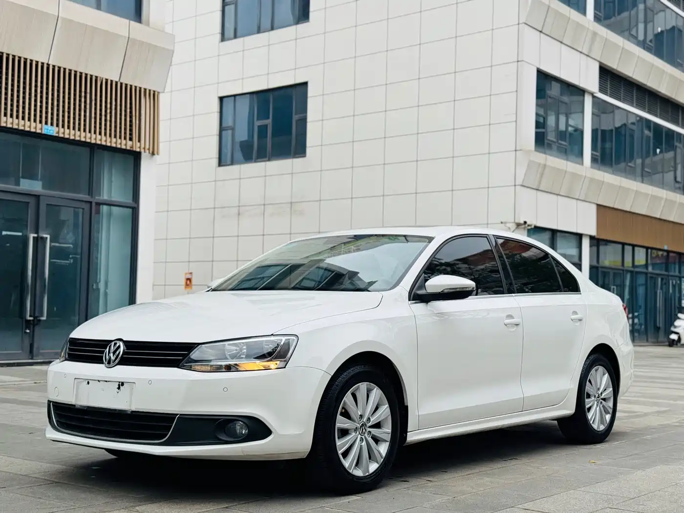 Volkswagen Sagitar 2014 1.4TSI Automatic Luxury