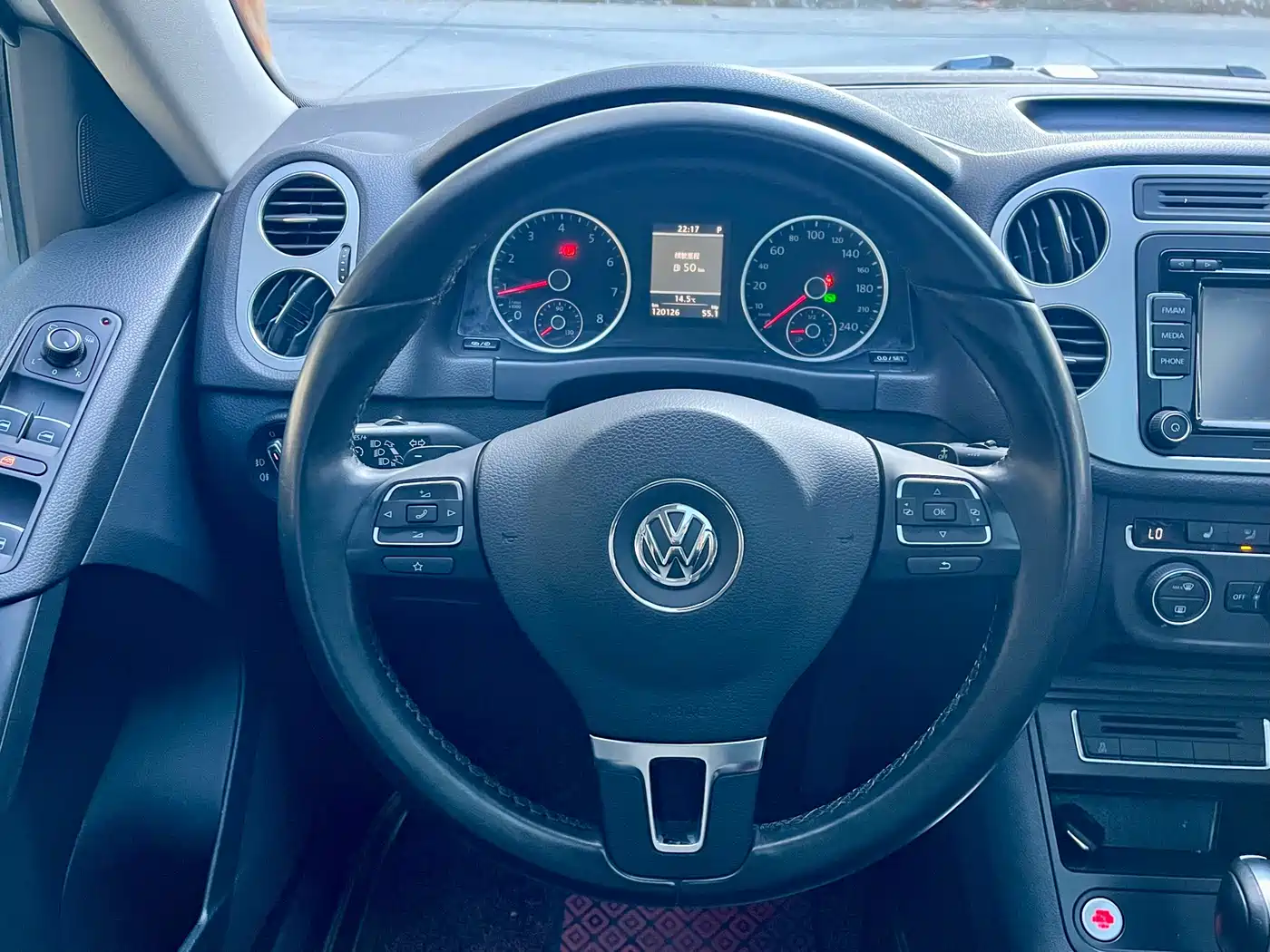 Volkswagen Tiguan 2013 1.8TSI Auto 4WD Luxury фото 13