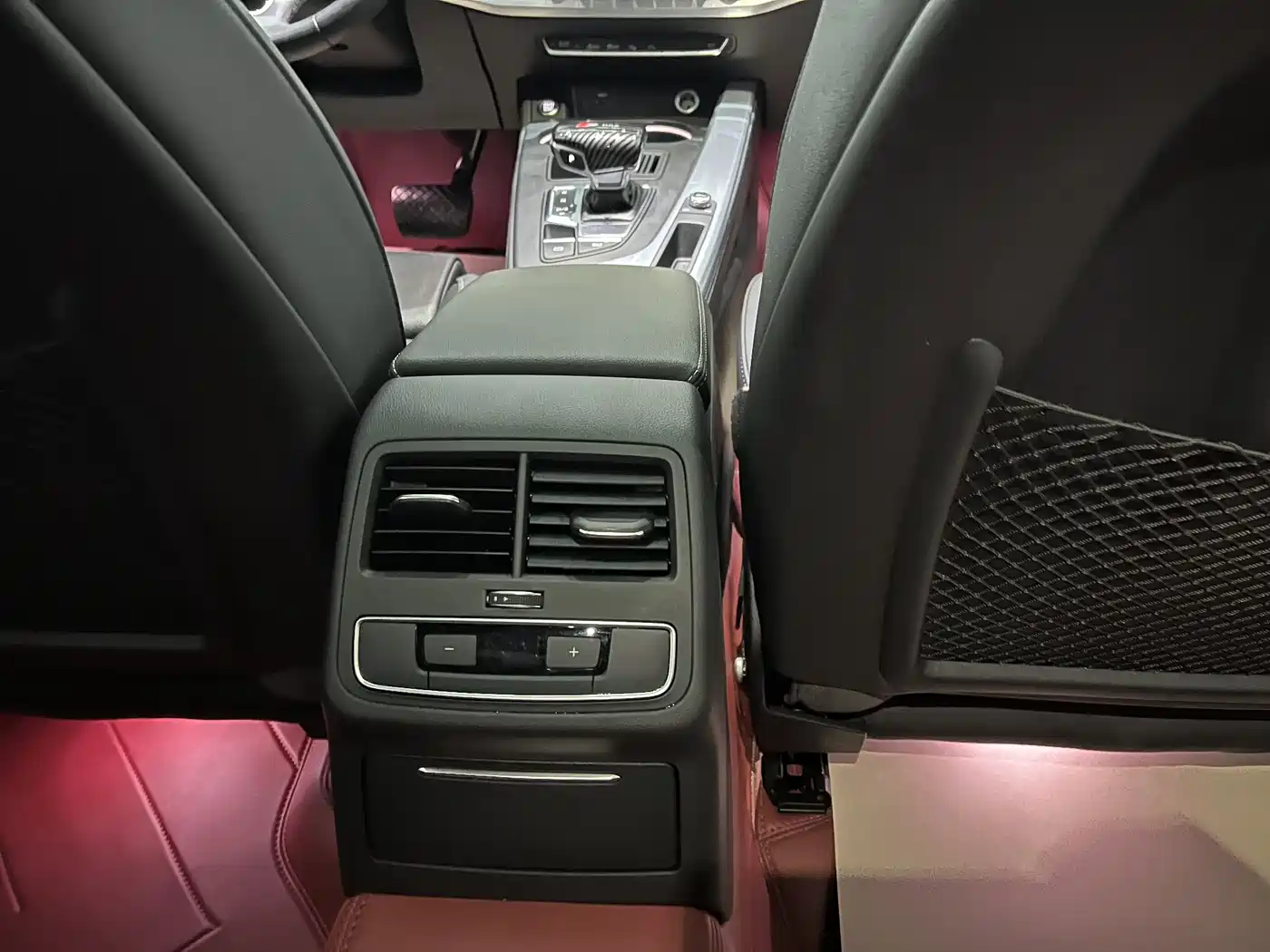 Audi A4L 2022 40 TFSI Luxury Dynamic фото 9