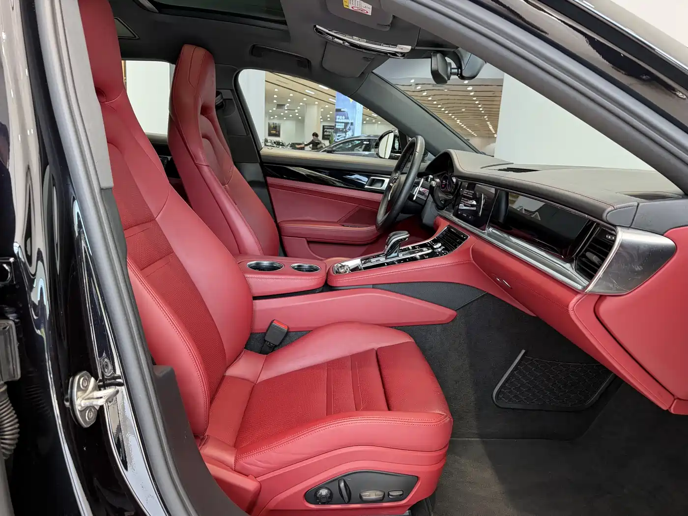 Porsche Panamera 2023 Panamera Executive Long Wheelbase 2.9T фото 18