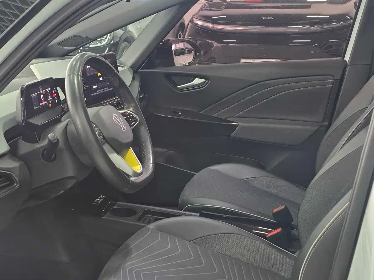 Volkswagen ID.3 2023 Upgraded Pure Intelligence Edition фото 7