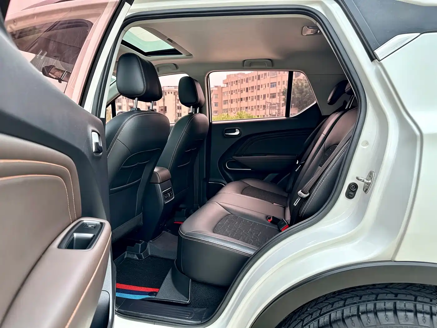 GAC Trumpchi Trumpchi GS3 2019 235T Automatic Elite Edition фото 11