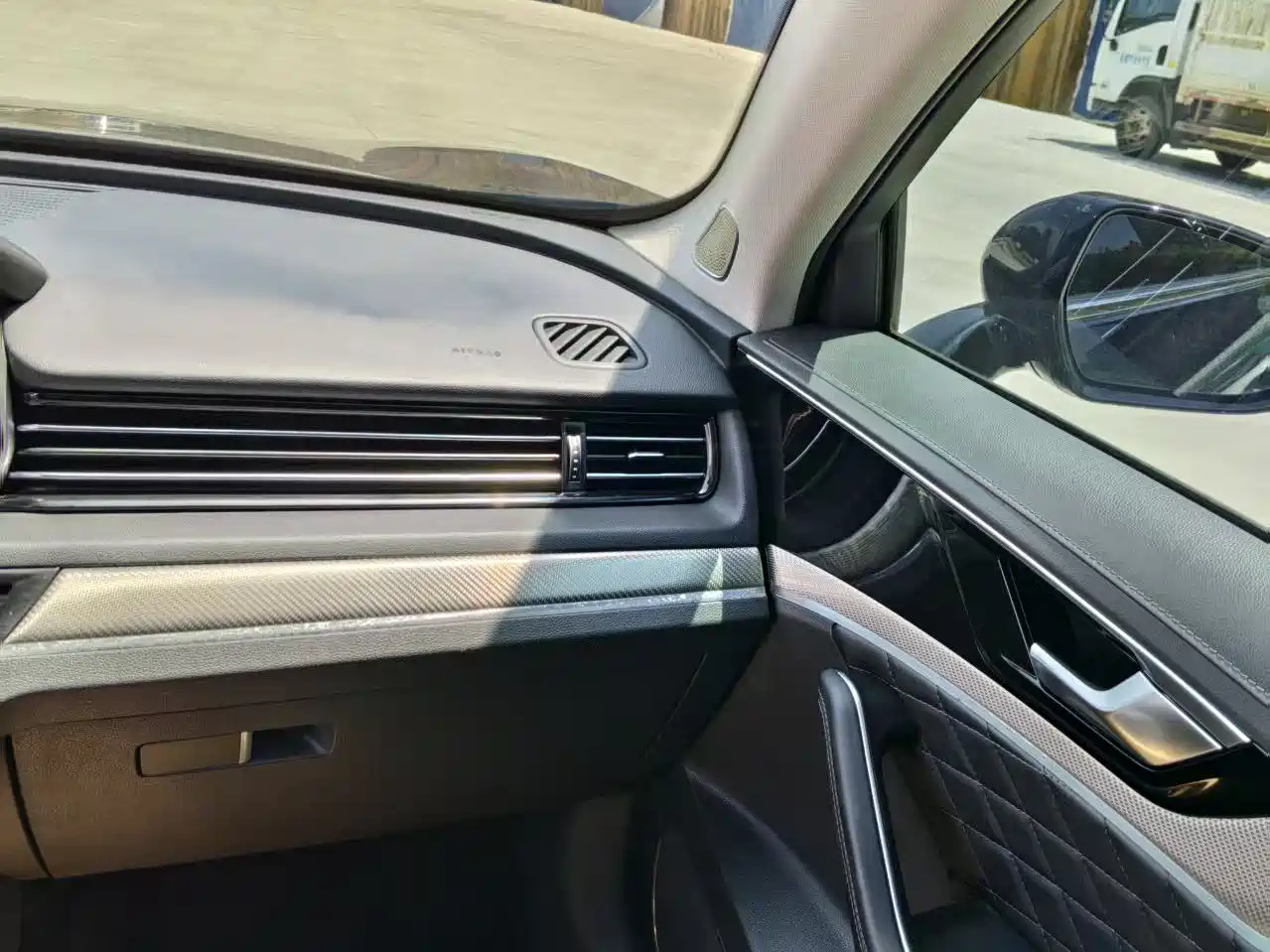 Hongqi HS5 2019 2.0T Smart Connect Enjoy 4WD Edition фото 9