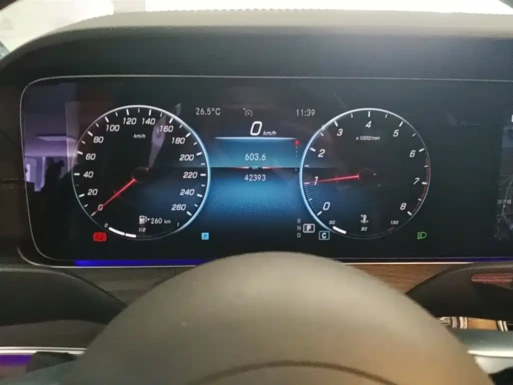 MERCEDES-BENZ E-CLASS
