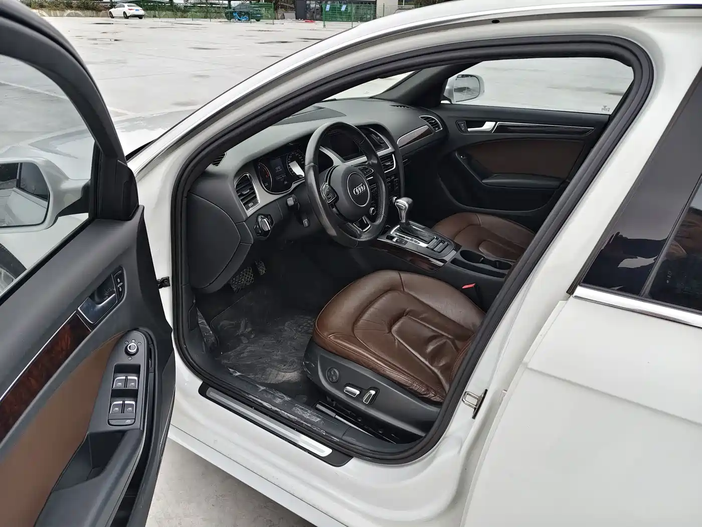 Audi A4L 2015 35 TFSI Auto Comfort фото 4