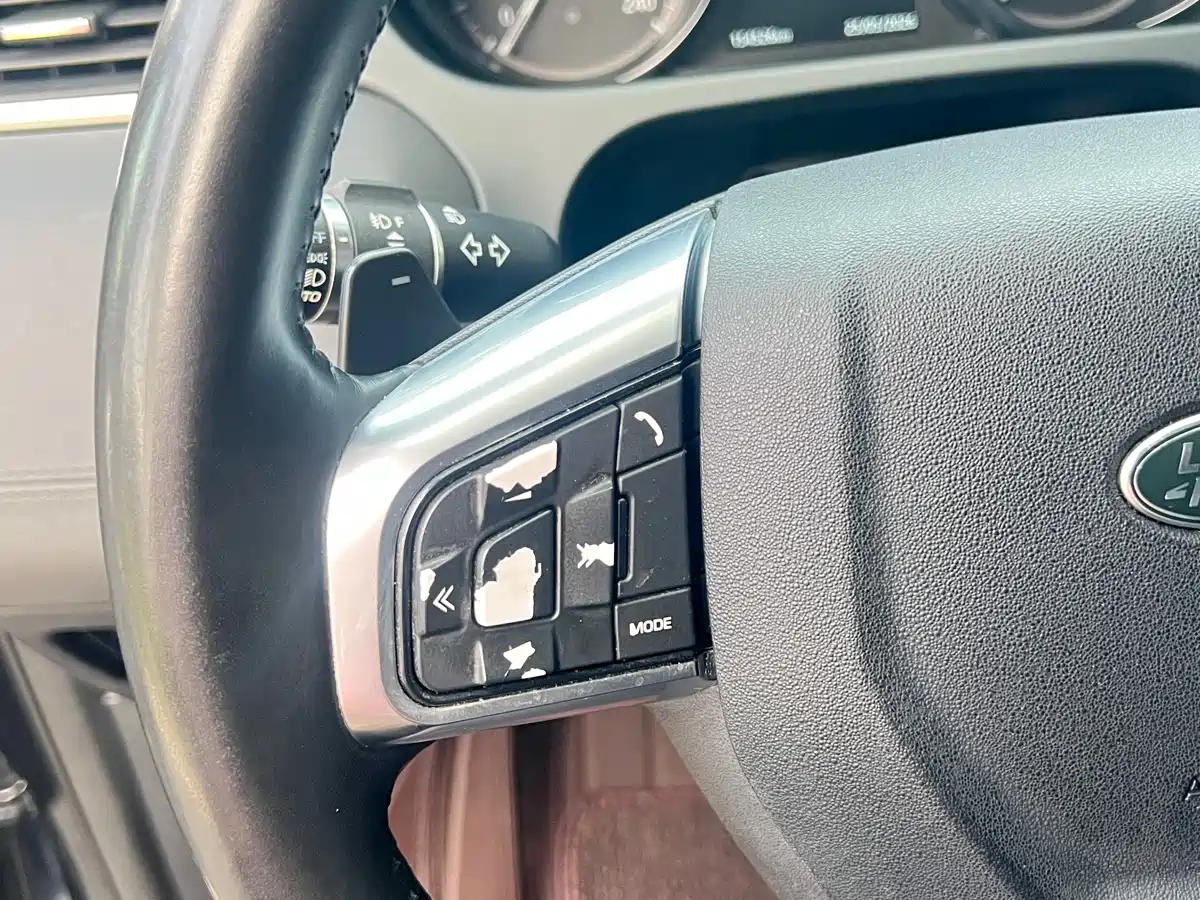 Land Rover Discovery Sport 2018 240PS SE Edition фото 23