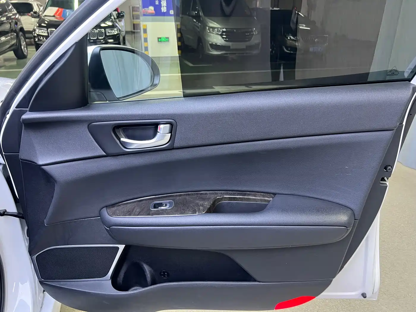 Kia K5 2016 2.0L Automatic GLS фото 11