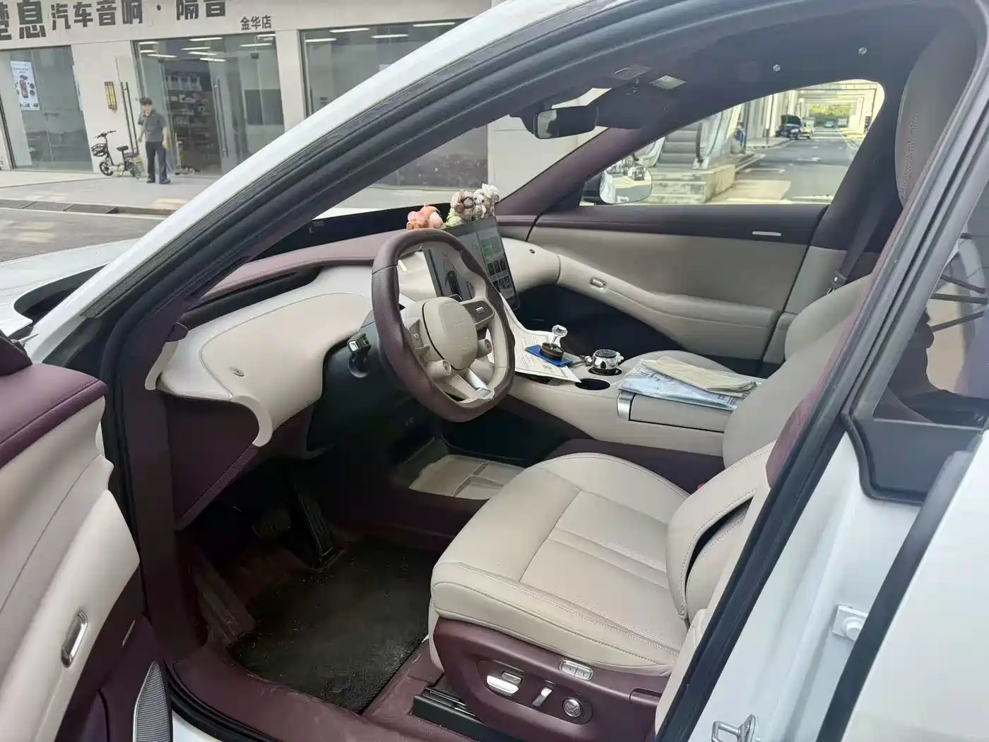 Xiaomi Auto Xiaomi YU7 2025 Ultra Long Range High Performance AWD Max Edition фото 4