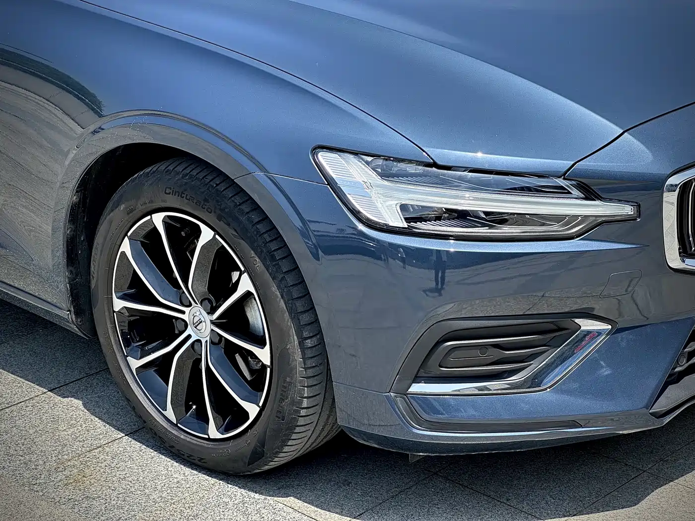 VOLVO S60