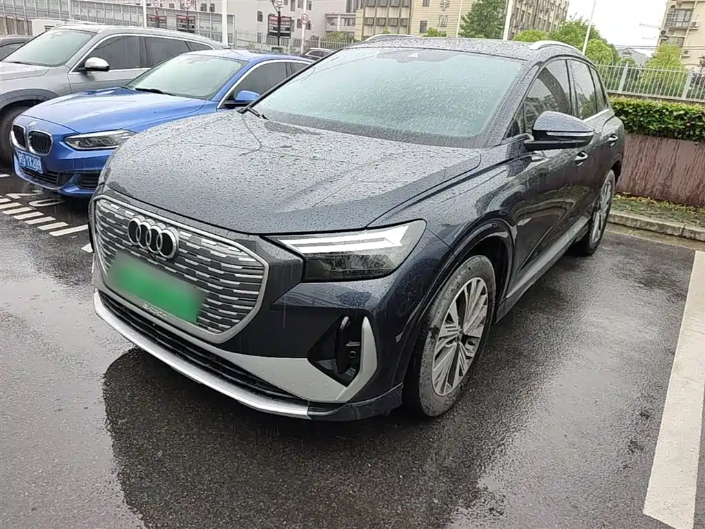 Audi Q4 e-tron 2023 40 e-tron Pioneer Edition фото 2