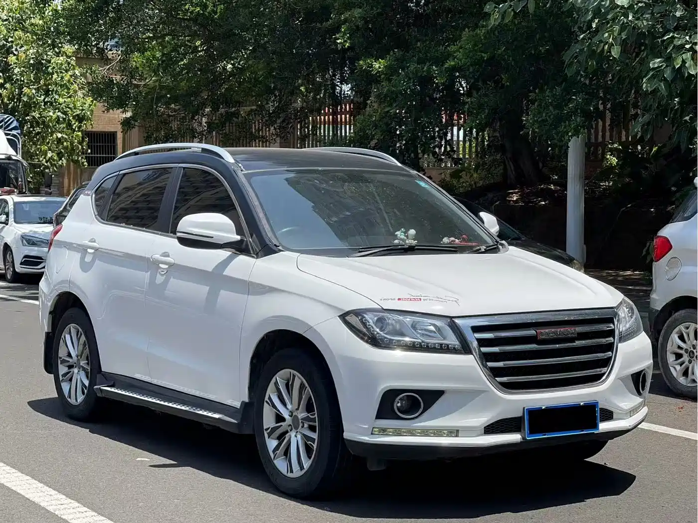 Haval H2 2015 1.5T Automatic 2WD Elite Edition фото 3