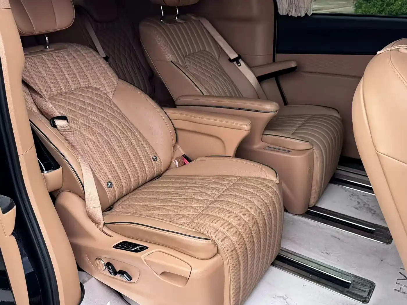 Voyah Auto Voyah Dreamer 2022 Low-carbon Dream+Smart Package фото 5