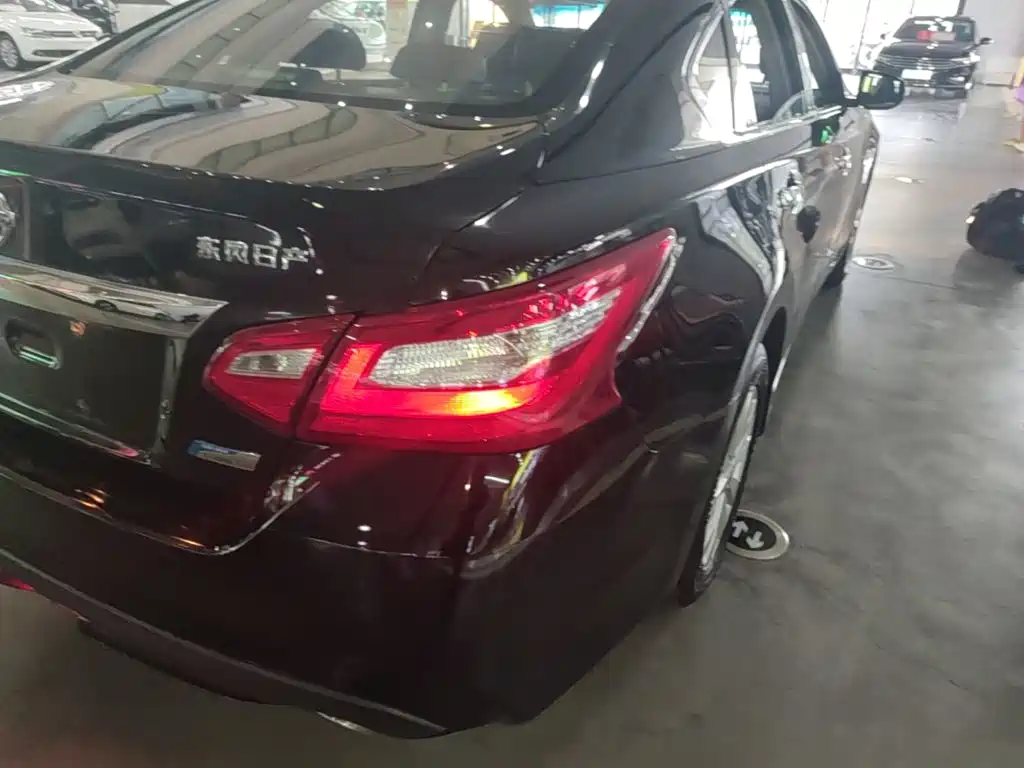 Фото 8 - Nissan Teana