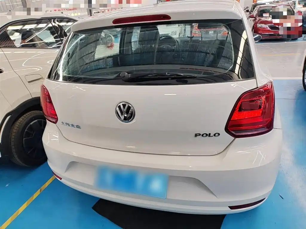 Volkswagen Polo 2016 1.4L Manual Trend фото 6