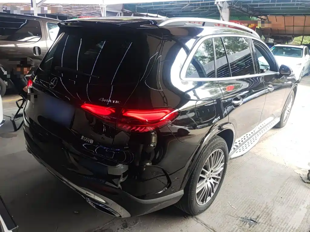 Mercedes-Benz GLC 2023 GLC 300 L 4MATIC Sport 5-Seater фото 7