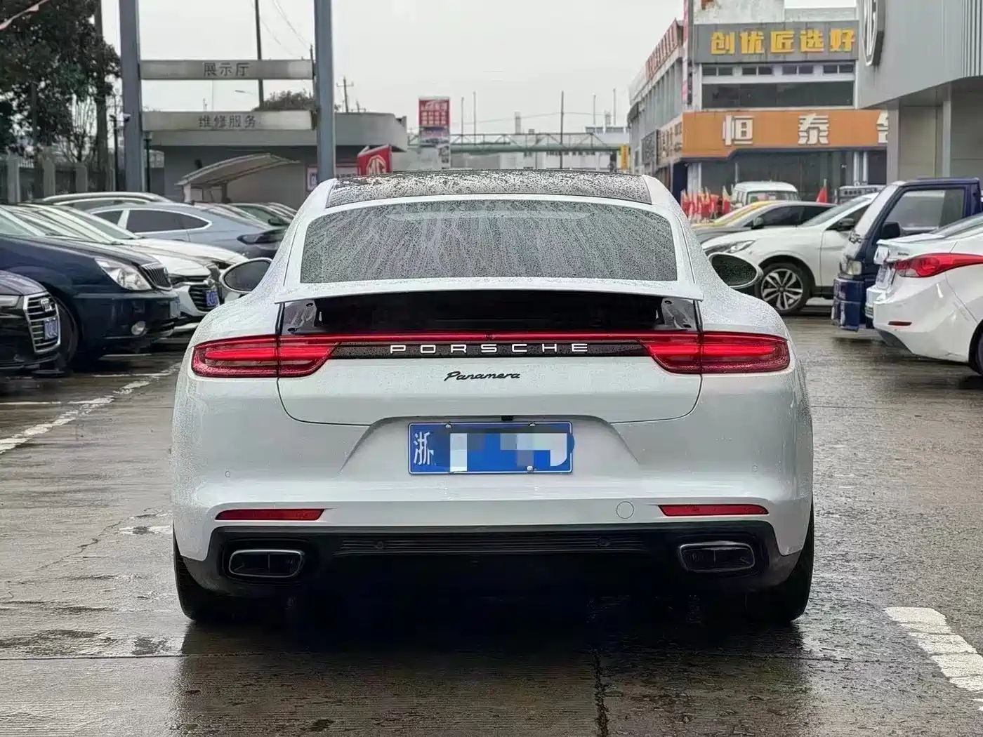 Porsche Panamera 2020 Panamera 10th Anniversary Edition 2.9T фото 9