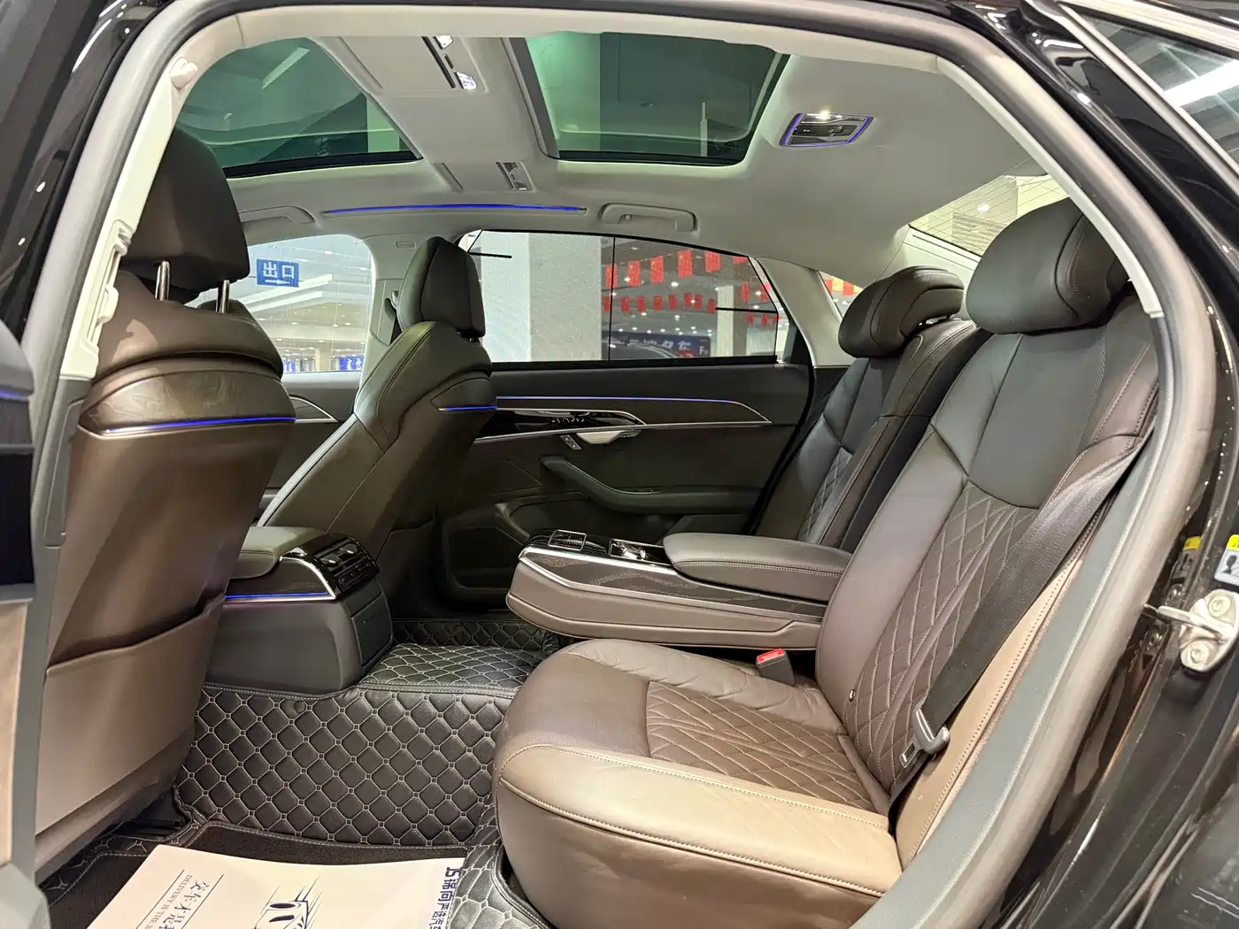 Audi A8 2022 A8L 50 TFSI quattro Comfort Collector's Edition фото 12