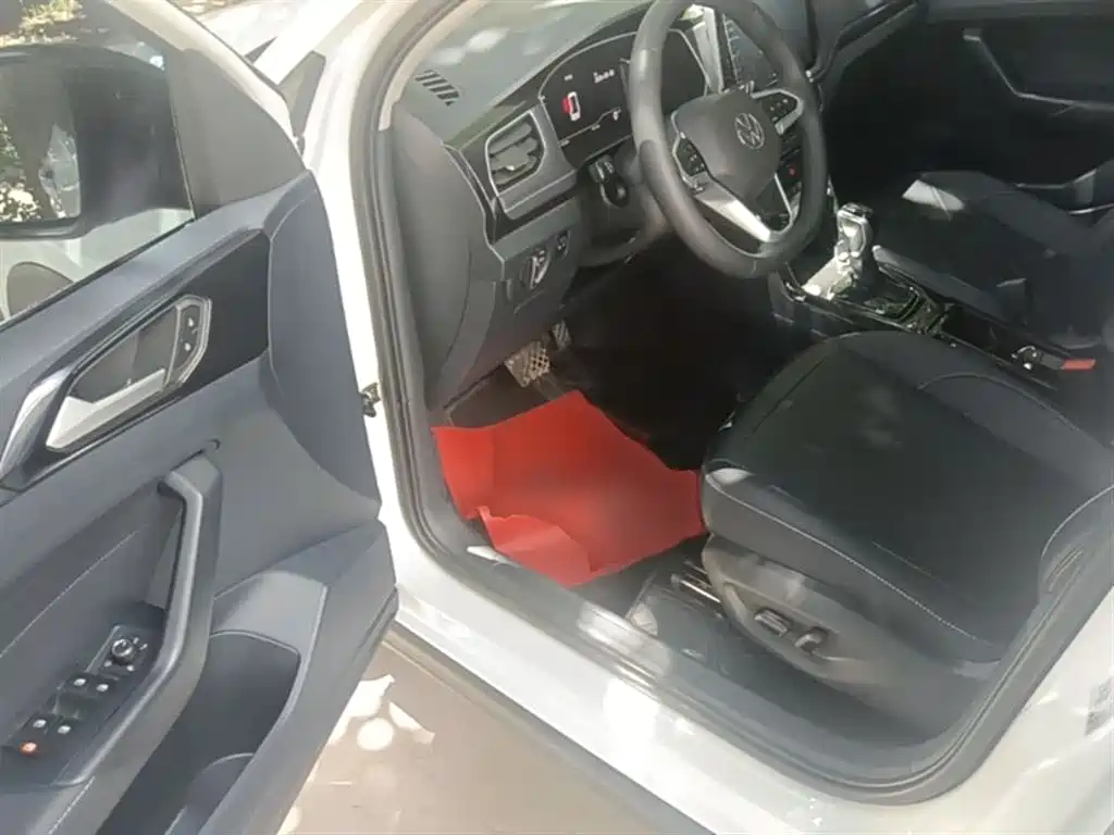 Volkswagen Tharu 2025 New Edge 300TSI Enjoyment Edition фото 16
