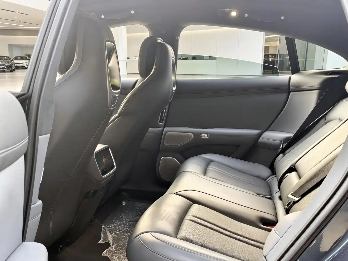 Xiaomi Auto Xiaomi YU7 2025 Ultra Long Range High Performance AWD Max Edition фото 5