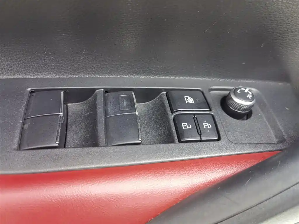 Toyota Corolla 2021 1.2T S-CVT Elite PLUS Edition фото 9