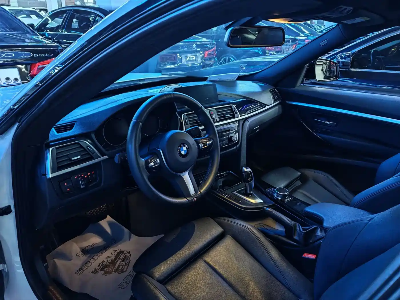 BMW 3 Series GT 2019 320i M Sport Package фото 4