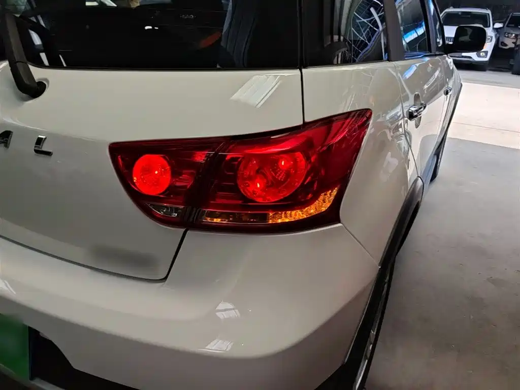 Haval H1 2017 Red Label 1.5L AMT Comfort фото 8