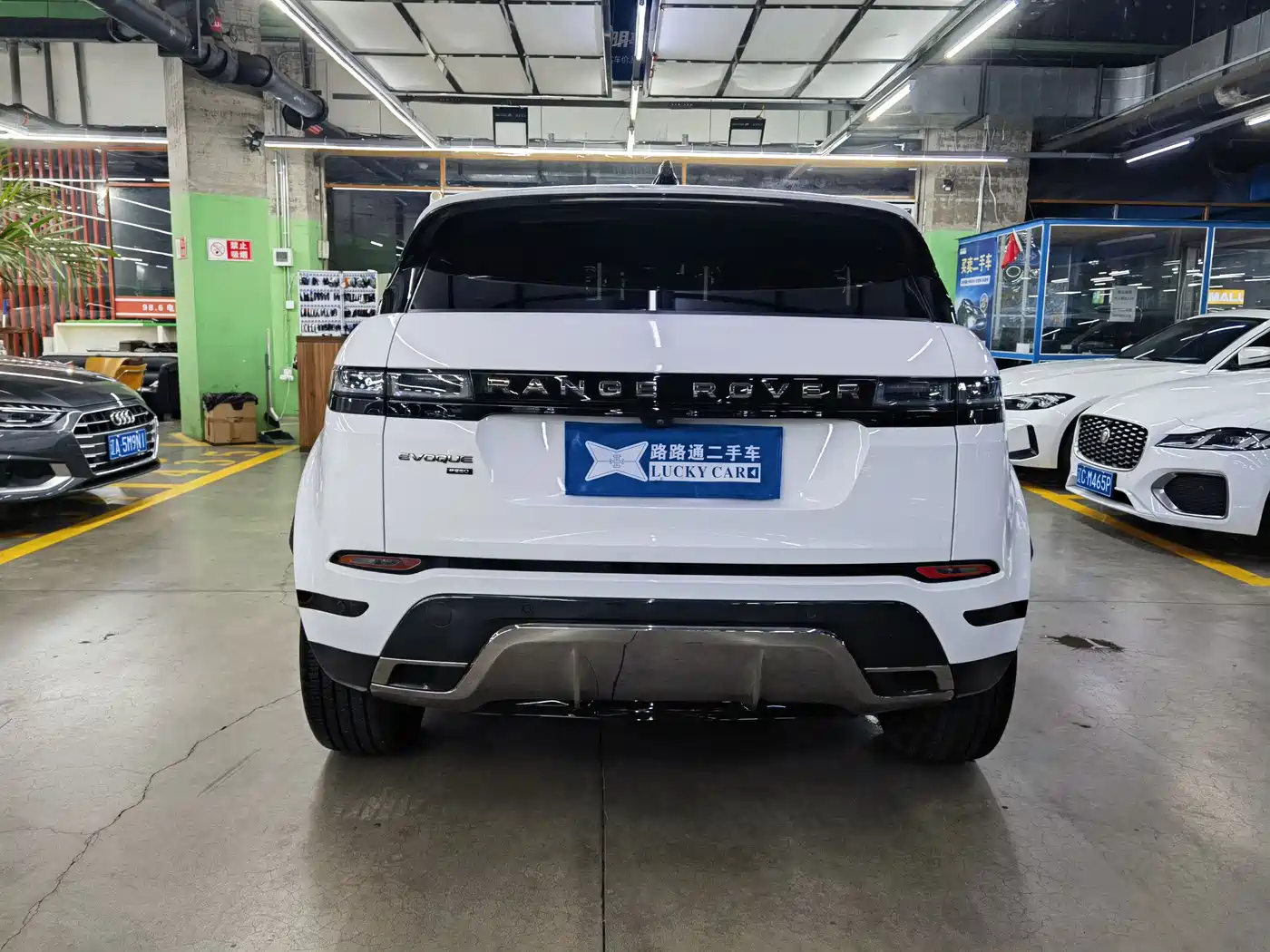 Land Rover Range Rover Evoque 2022 Range Rover Evoque L 249PS R-Dynamic Luxury Edition фото 5