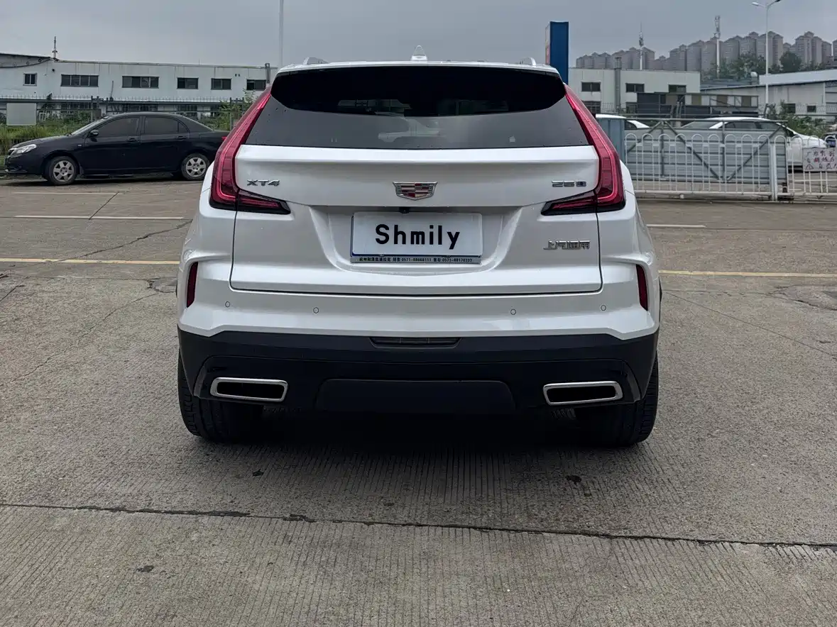 Cadillac XT4 2024 28T 2WD Premium фото 4